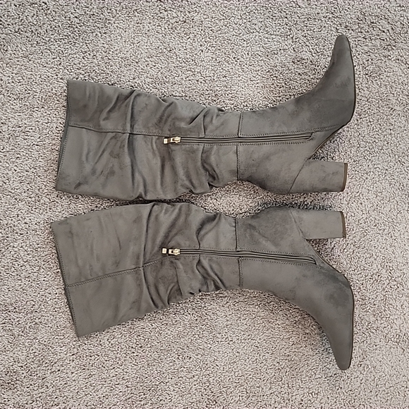 New In Box - JustFab - Hudson heeled boot, grey. Women's 10 - NEW - Picture 3 of 9